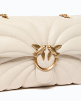 Große Umhängetasche Love Bag Puff mit Schmetterlingssteppung - | Pinko