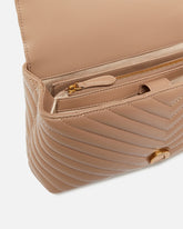 Bolso de mano mediano Lady Love Bag Puff de napa con motivo de chevrón - Beige | Pinko
