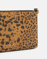 Bustina piccola a tracolla in suede leopardato - | Pinko