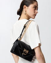 Borsa a spalla Mini Love Bag One in pelle e nappa chevron con tripla catena - | Pinko