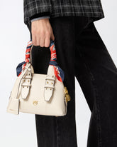 Skórzana torebka do ręki bowling Mini Escape Bag - | Pinko