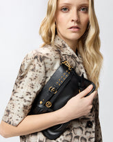 Mała torebka na ramię Belt Bag Mini ze skóry - | Pinko