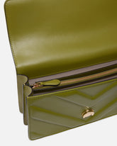 Borsa a spalla media Love Bag One in pelle e nappa chevron con tripla catena - Verde | Pinko