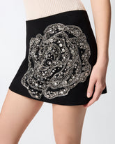 Minigonna con rosa gioiello ricamata - | Pinko