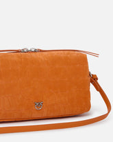 Bolso baúl mediano con bandolera de piel estampado cocodrilo - | Pinko
