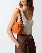 Borsa bauletto a tracolla media in pelle stampa coccodrillo - Arancione | Pinko