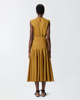 Robe midi plissée sans manches à découpe - | Pinko