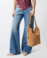 Borsa a tracolla grande Bucket Big in suede - Marrone | Pinko