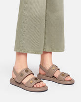 Sandali imbottiti in nappa con dettagli metallici - | Pinko