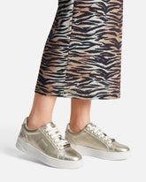 Scarpe da ginnastica laminate con logo - Grigio | Pinko
