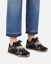 Sneakers con lacci doppi e applicazioni - | Pinko