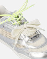 Sneakers laminate con lacci doppi e applicazioni gioiello - | Pinko