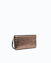 Mała kopertówka na długim pasku Love Bag Click Soft Horizontal z laminowanej skóry ze wzorem węża -  | Pinko