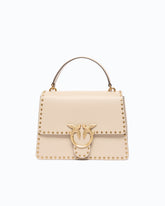 Średnia torebka do ręki Love Bag Top Handle Light ze skóry z drobnymi ćwiekami -  | Pinko